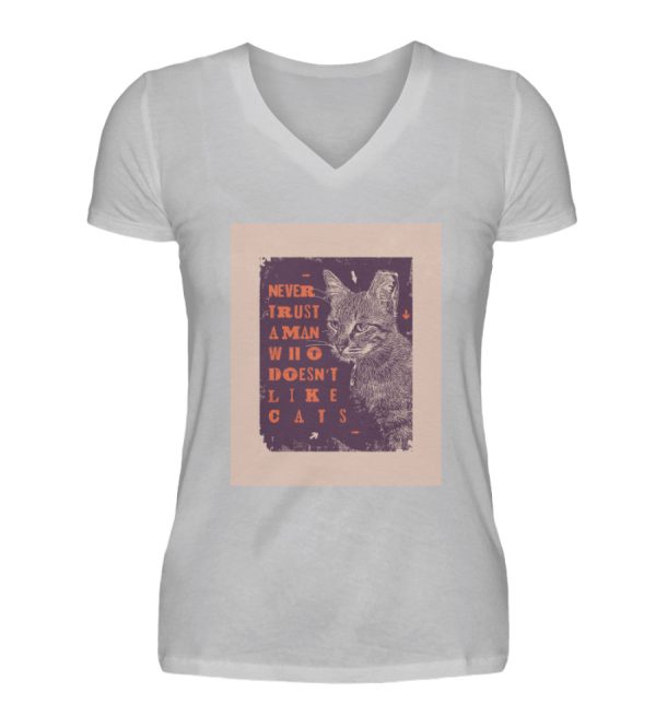 Never trust a man  - V-Neck Damenshirt Angebot – Bild 2