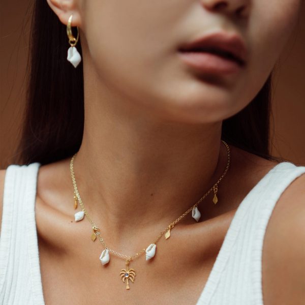 Palm Tree Charm Necklace with Moonstone & Shells in Gold - Palma | By Lunar James Online – Bild 3