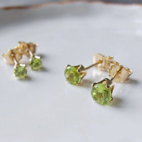 Peridot Stud Birthstone Earrings, Gold - Silver | By Lunar James Online – Bild 2